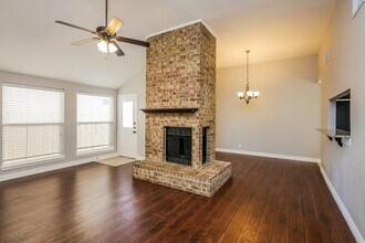 8705 Elbe Trail in Fort Worth, TX - Building Photo - Building Photo