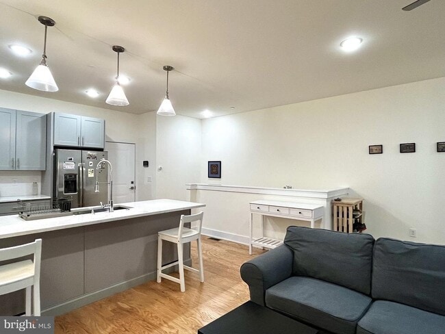 512 W Montgomery Ave in Philadelphia, PA - Building Photo - Building Photo