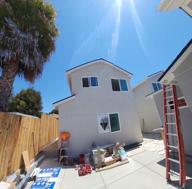 property at 340 Graves Ave