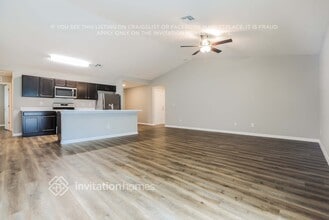 1094 Veronica St in Port Charlotte, FL - Building Photo - Building Photo