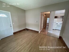 SPACIOUS 1+ BED/1BATH MAIN FLOOR UNIT IN W in Windsor, ON - Building Photo - Building Photo