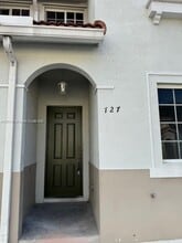 21211 NW 14th Pl in Miami Gardens, FL - Building Photo - Building Photo