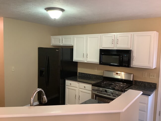 6493 Lorinda Dr in Fairfield, OH - Building Photo - Building Photo