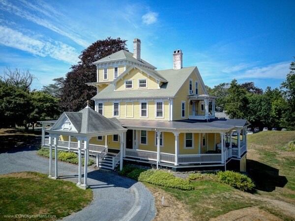 89 Harrison Ave, Unit C in Newport, RI - Building Photo