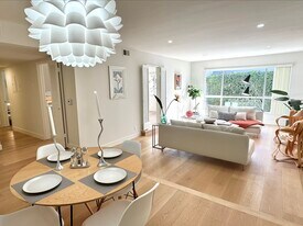 Sherman Oaks Apartments in Sherman Oaks, CA - Building Photo