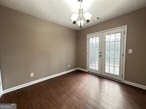 78 Mt Moriah Rd in Auburn, GA - Foto de edificio - Building Photo