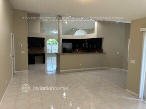 13646 Brightstone St in Wellington, FL - Foto de edificio - Building Photo