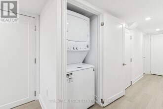 151 Coldwell Bay Cir in Vaughan, ON - Building Photo - Building Photo