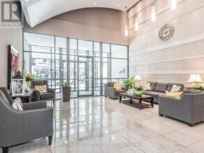 18 Spring Garden Ave in Toronto, ON - Building Photo - Building Photo