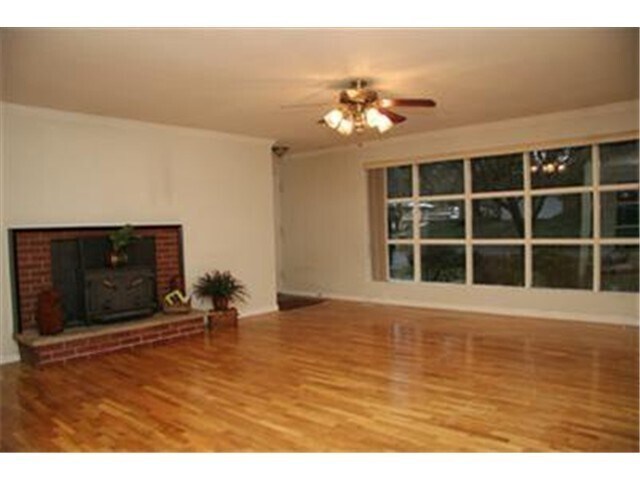 16252 NE 26th St in Bellevue, WA - Foto de edificio - Building Photo