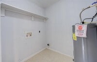 305 E 41st St photo'