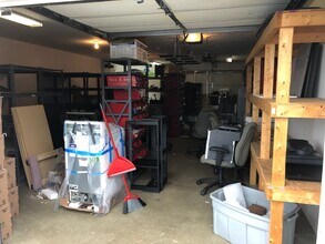 236 E Main St, Unit Garage in Westminster, MD - Building Photo - Building Photo