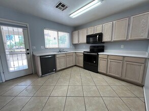 4518 N 84th Ave in Phoenix, AZ - Building Photo - Building Photo