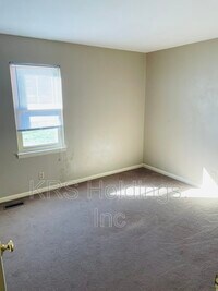 402 Britnie Ct photo'
