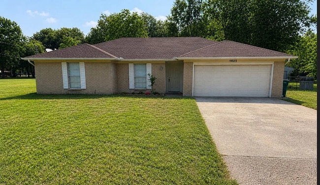 property at 1625 Glendale Ave