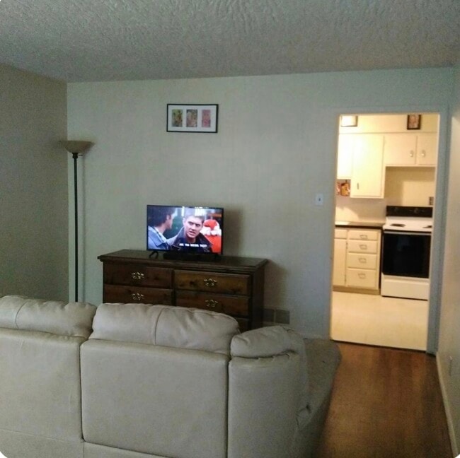 1070 E 21st St, Unit 1070