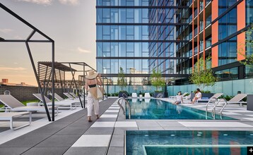 1151 W Washington Blvd, Unit 1402 in Chicago, IL - Foto de edificio - Building Photo