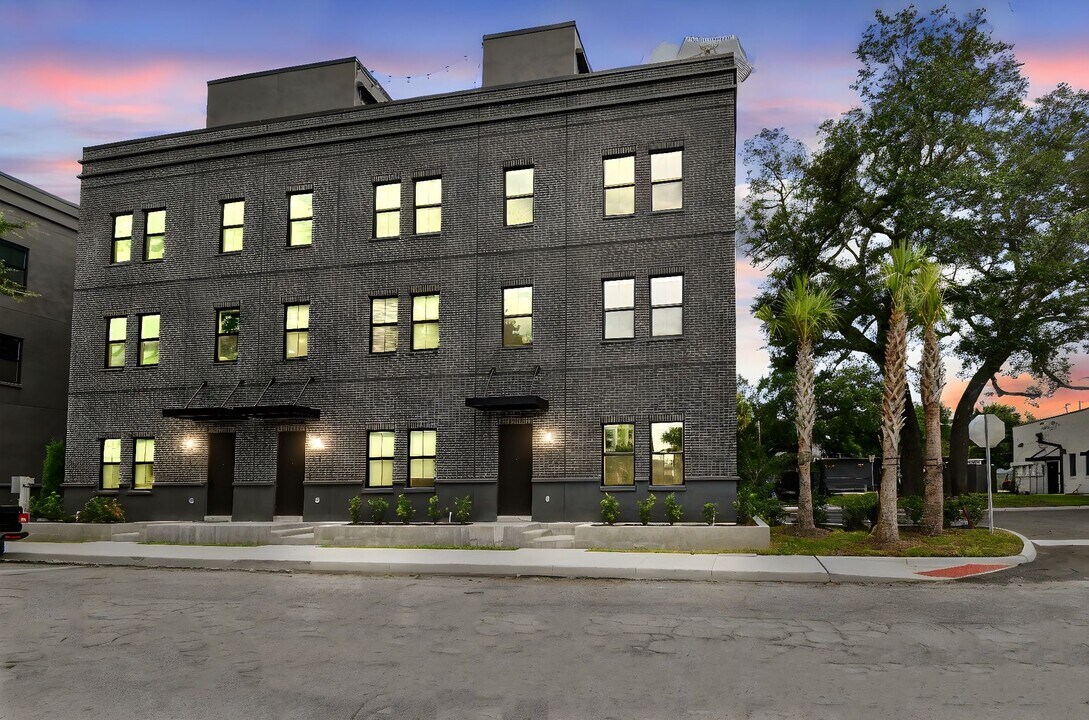 801 E 3rd Ave in Tampa, FL - Building Photo