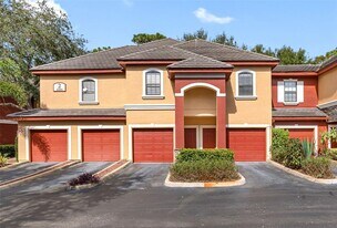 2138 Chianti Pl in Palm Harbor, FL - Building Photo