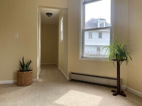 105 Manning Blvd, Unit 1 in Albany, NY - Building Photo - Building Photo