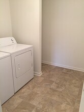 1135 Ridge Creek Cir in Waukesha, WI - Building Photo - Building Photo