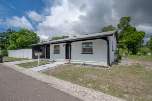 2400 34th Ave N in St. Petersburg, FL - Building Photo