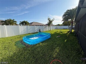 1630 SW 33rd Terrace in Cape Coral, FL - Building Photo - Building Photo