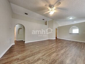7287 Lawn Tennis Ln in Jacksonville, FL - Building Photo - Building Photo