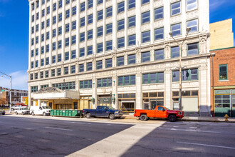 Kahl Lofts in Davenport, IA - Building Photo - Building Photo