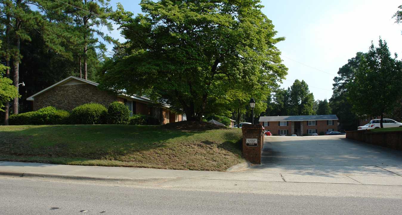 2108 Morganton Rd in Fayetteville, NC - Building Photo