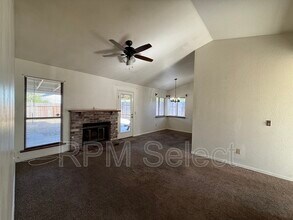 10 Gertz Ct in Sacramento, CA - Building Photo - Building Photo