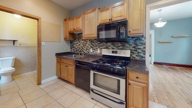 property at 522 12th Ave SE