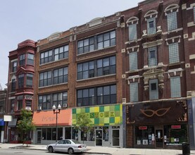 1431-1437 N Milwaukee Ave in Chicago, IL - Building Photo - Building Photo
