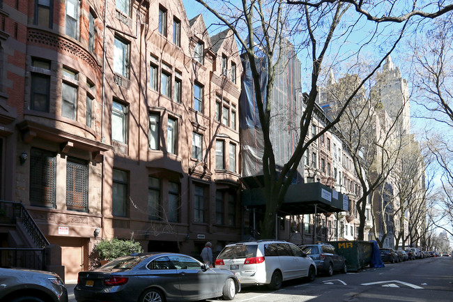 57 W 90th St