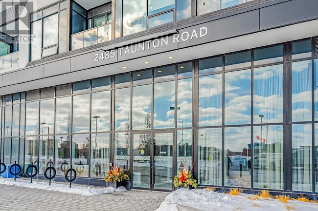 2485-2485 Taunton Rd in Oakville, ON - Building Photo - Building Photo