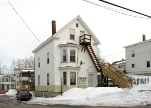 21 Wentworth St in Biddeford, ME - Building Photo - Building Photo