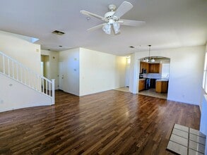 904 Calle Mar Vis in Oxnard, CA - Building Photo - Building Photo