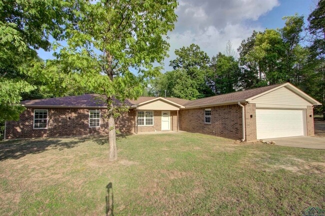 property at 720 Tennessee Acres Dr