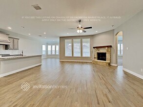 15041 Belclaire Ave in Aledo, TX - Foto de edificio - Building Photo