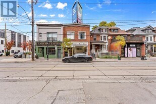 888 College St in Toronto, ON - Building Photo