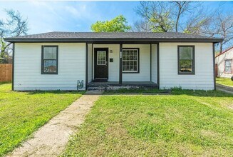 3910 Henderson St in Greenville, TX - Building Photo - Building Photo