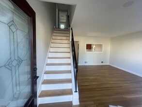 752 Layton Dr in Union, NJ - Building Photo - Building Photo