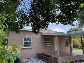 2229 E Welch Rd in Apopka, FL - Building Photo - Building Photo