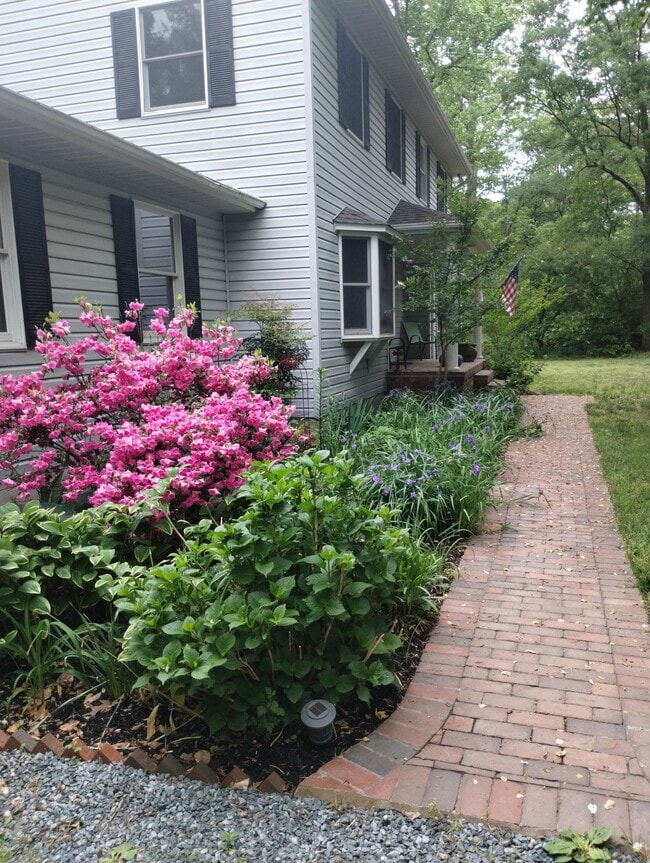 12054 Greensboro Rd in Greensboro, MD - Building Photo - Building Photo