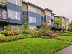 201 27th Ave E in Seattle, WA - Building Photo