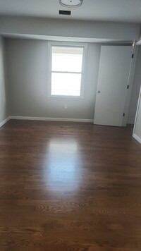 18 Sumo Village Ct, Unit 1 in Newark, NJ - Building Photo - Building Photo