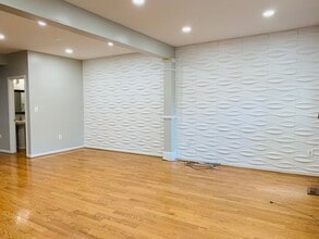 8841 Royal Doulton Ln in Fairfax, VA - Building Photo - Building Photo
