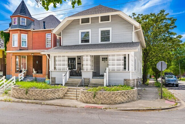 property at 857-859-859 Wilson Ave