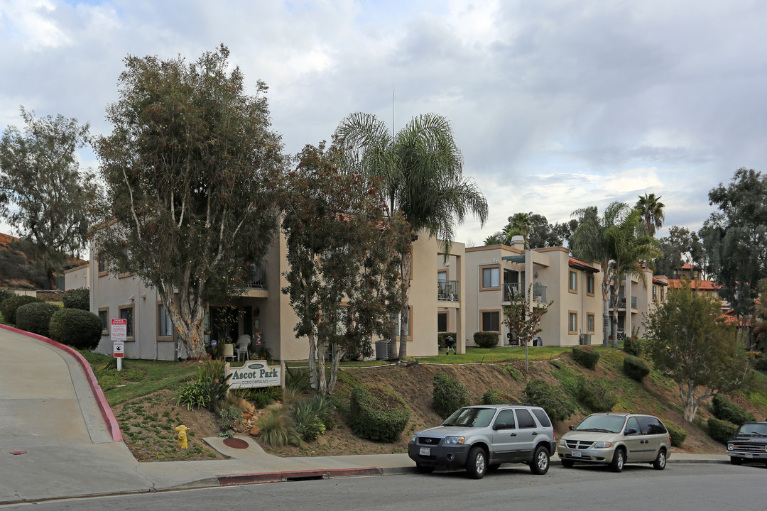 AscotPark in Bonsall, CA - Foto de edificio