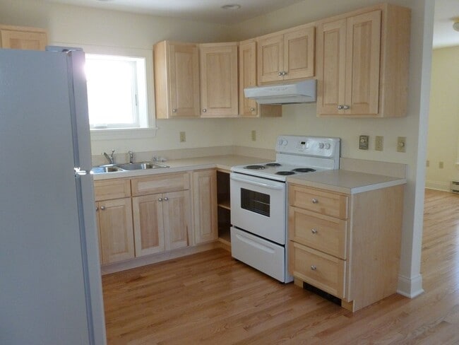 25 Milford St in Hamilton, NY - Building Photo - Building Photo